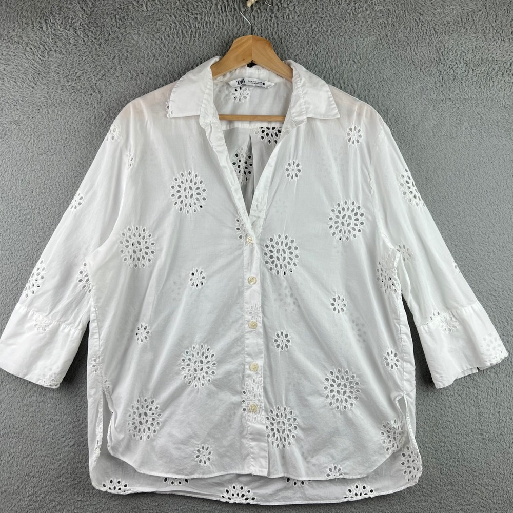 Zara White Eyelet Embroidery Button Down Shirt Women Medium 3/4 Sleeve Floral